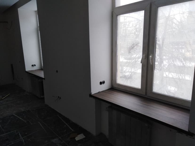 Установка подоконников из ЛДСП в СПб на Ленинском пр.