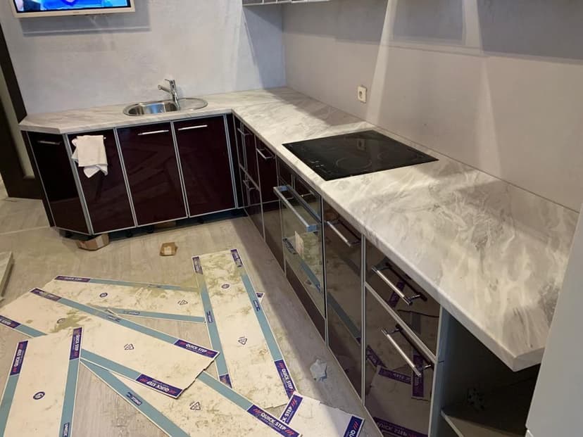 Установка столешницы из ЛДСП в Санкт-Петербурге, ул. Мебельная