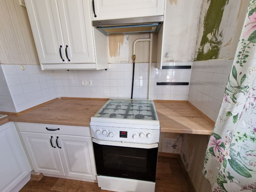 Замена столешницы из ЛДСП в Санкт-Петербурге, ул. Будапештская д.71